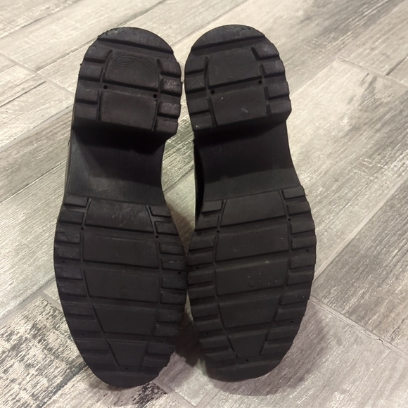 DIBA Patent Leather Like Chunky Combat Boots, Women's Size 8 - Picture 7 of 7